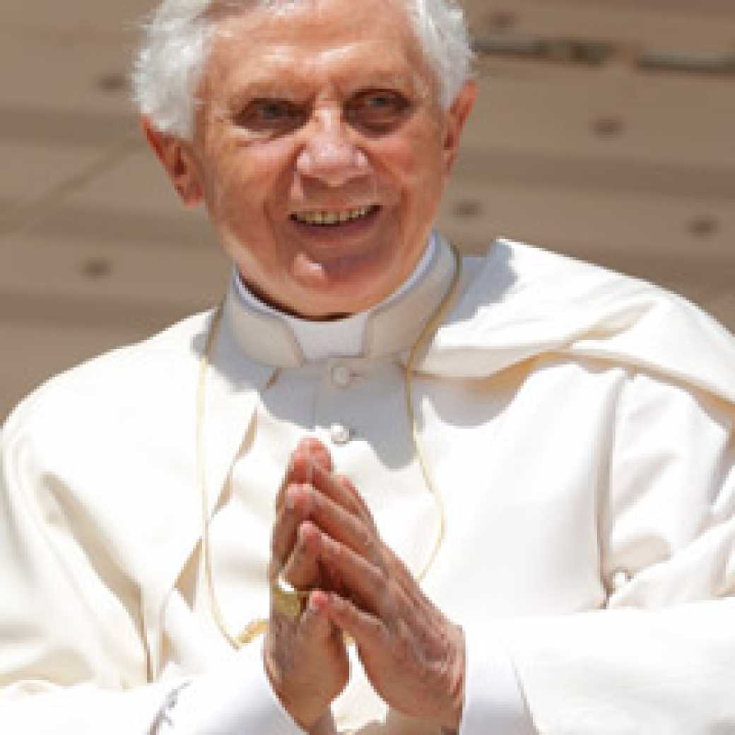 Pope Benedict XVI looks out on pilgrims as he concludes his general audience in St. Peter's Square at the Vatican Aug. 4. Some 53,000 altar servers, most from the pope's native Germany, attended the audience. (CNS photo/Paul Haring)