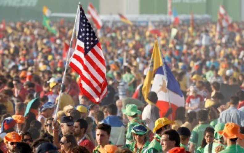 world-youth-day-2011-madrid-pilgrim-us-flag-cns-photo-home
