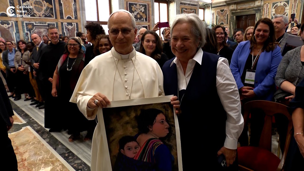 Pope Leo: Migrants are "missionaries of hope"