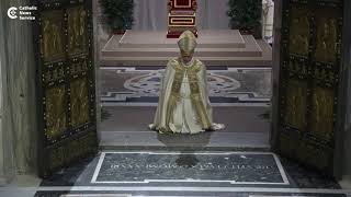 Pope Leo closes Holy Door, reflects on Jubilee