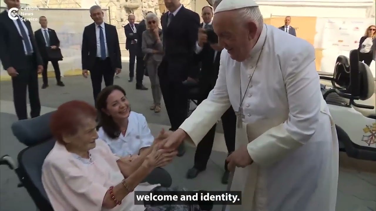 In Trieste, pope counters dangers to democracy