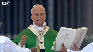 Pope: Be a missionary, welcome migrants!