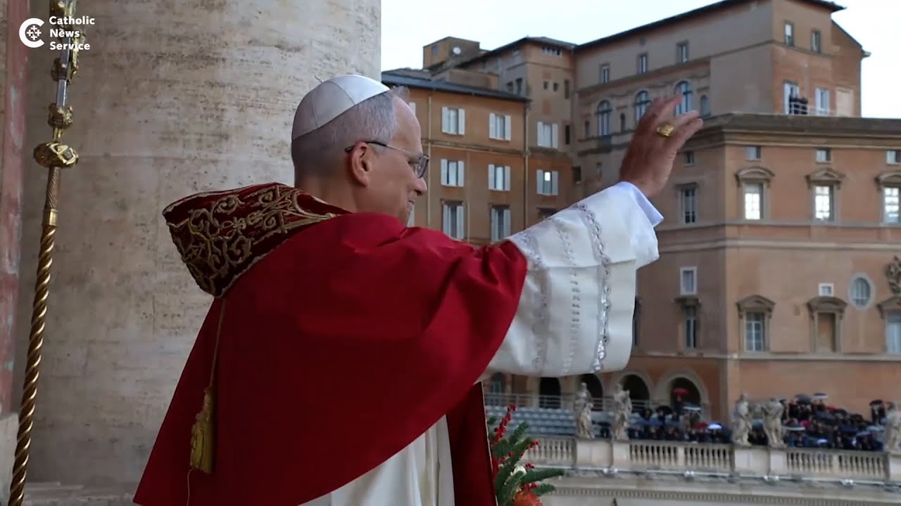Pope Leo's Christmas message: Jesus brings peace by healing sin