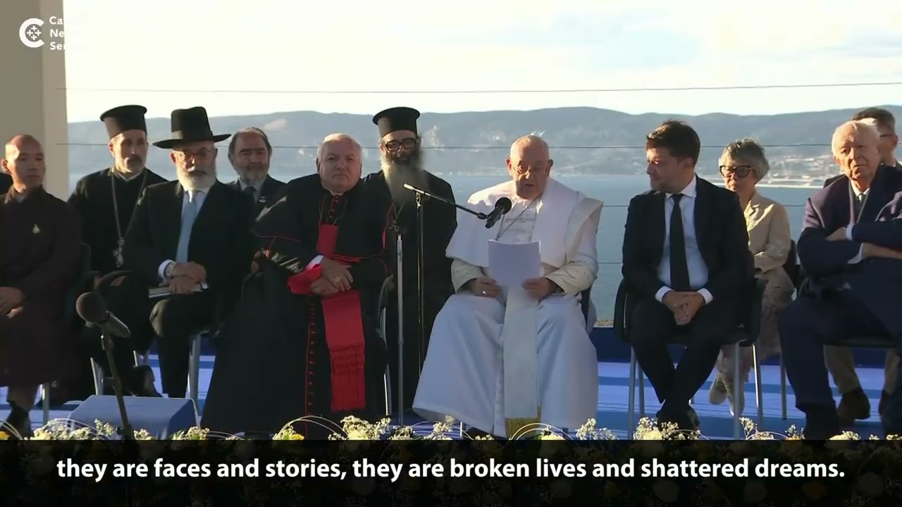 Pope prays for migrants who died at sea