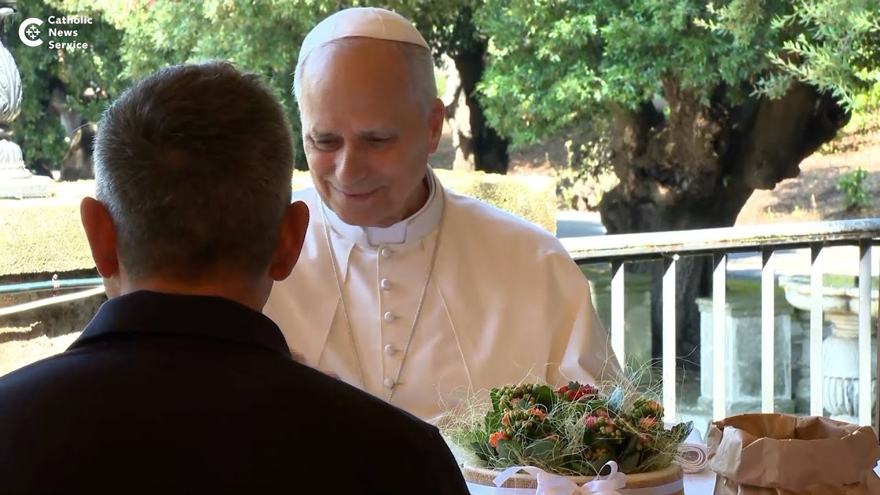 Pope Leo eats lunch with poor, homeless